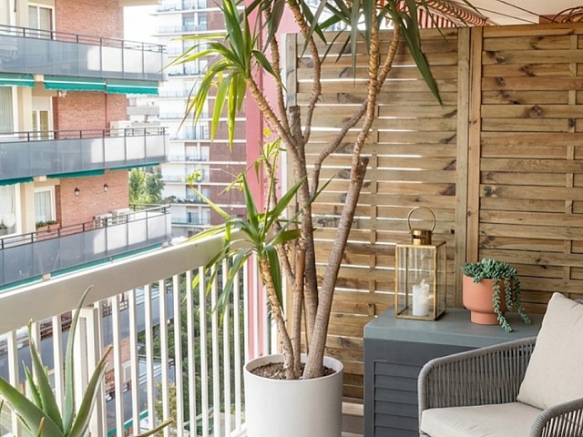 Espectacular piso en travessera de les corts piso amplio de 4 habitaciones 