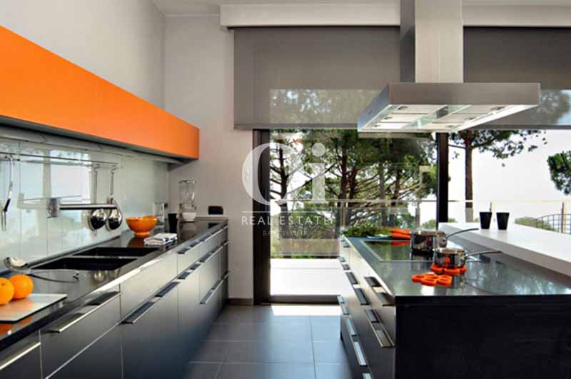 Продается изысканный дом площадью в 600 кв. метров в San Feliu de Guíxols