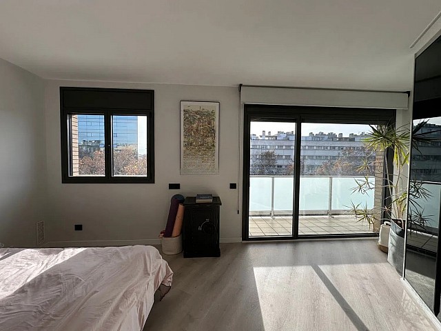 Ático dúplex exclusivo con gran terraza privada en Poblenou