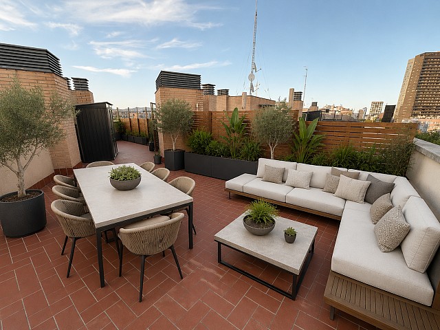Ático dúplex exclusivo con gran terraza privada en Poblenou