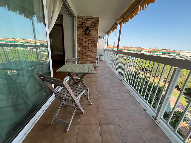 Espectacular piso en travessera de les corts piso amplio de 4 habitaciones 