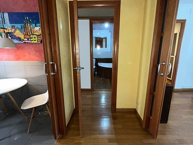 Espectacular piso en travessera de les corts piso amplio de 4 habitaciones 