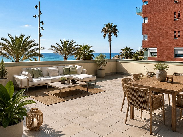  Exclusiva vivienda EN VENTA EN BADALONA  con espectacular terraza de 100 m²