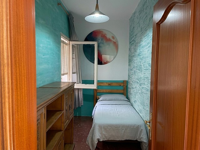 Encantador piso de 3 habitaciones con balcón y patio en Baix Guinardó