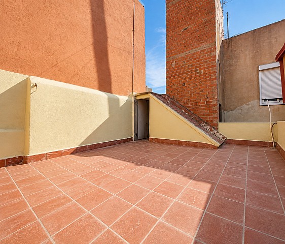 Casa apareada a estrenar en Sant Andreu Barcelona 