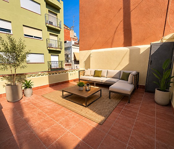 Casa apareada a estrenar en Sant Andreu Barcelona