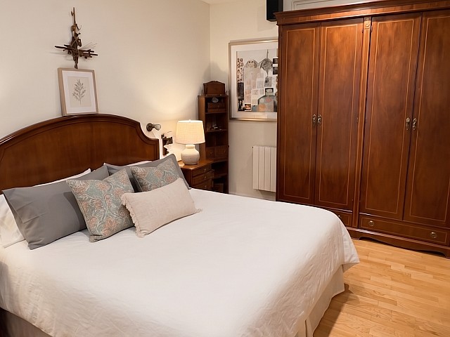 Amplio piso de 4 habitaciones en la prestigiosa zona de Gràcia, Barcelona