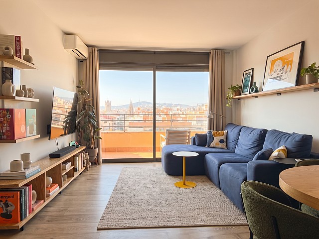 Ático reformado con gran terraza