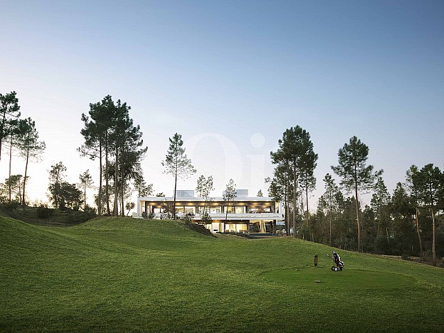 Blick auf die Umgebung der Luxus-Villa zum Verkauf in PGA Golf