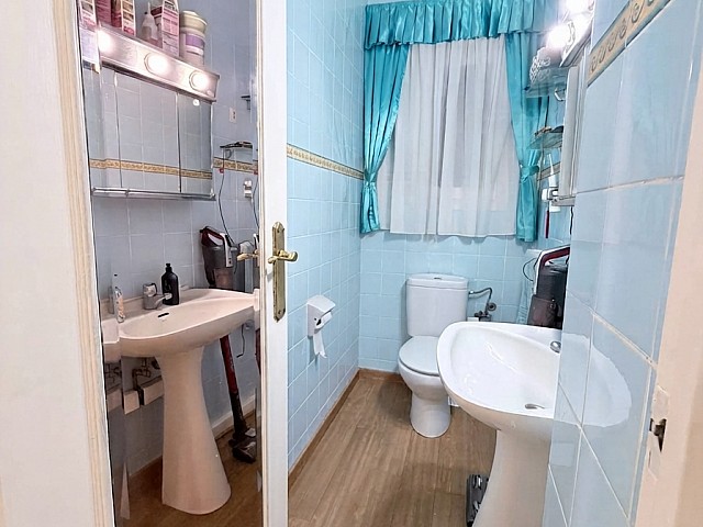 BAÑO VISITA