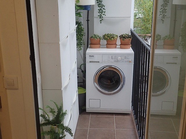 Atico en alquiler en Sant Antoni, Barcelona.