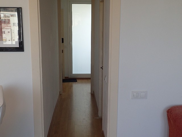 Atico en alquiler en Sant Antoni, Barcelona.