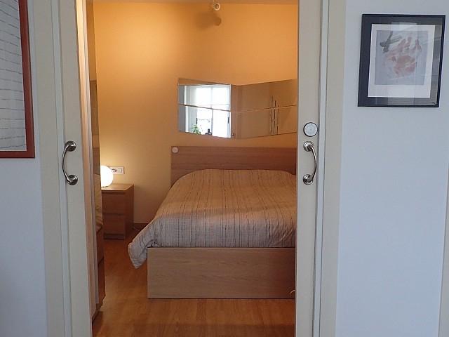 Atico en alquiler en Sant Antoni, Barcelona.