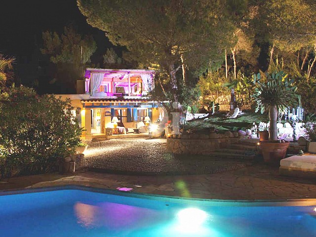 Lujosa casa en venta con vistas en Ibiza