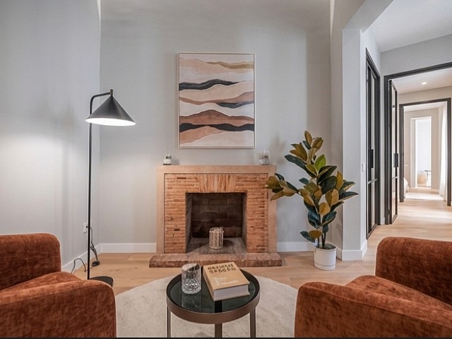 Piso de lujo reformado a estrenar con terraza privada en Muntaner, Eixample
