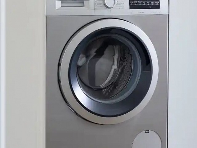 Lavadora integrada en la cocina en piso reformado en venta en Barcelona, REF 276860