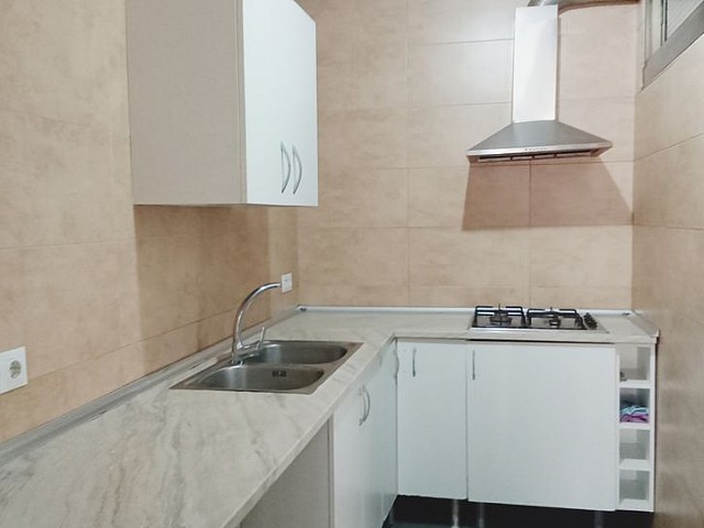 PISO REFORMADO DE 3 HABITACIONES EN LA MARINA DEL PORT – BARCELONA