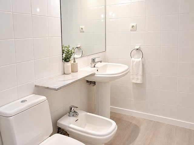Piso reformado de 133 m², 3 habitaciones y 2 baños en ubicación céntrica