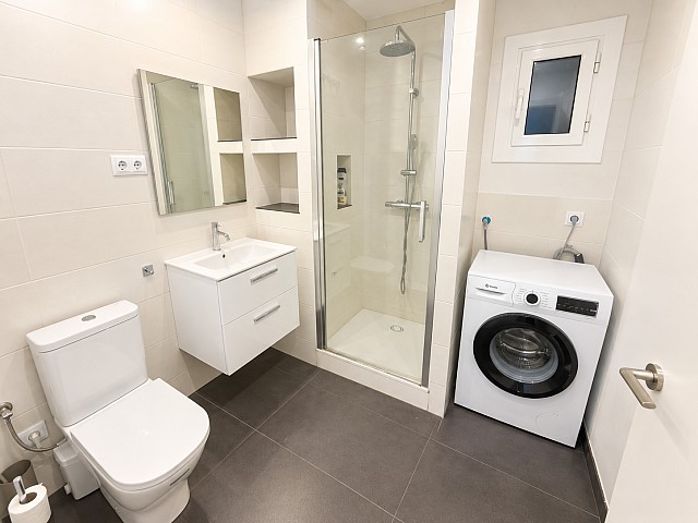 Apartamento reformado y amueblado con piscina en Vallcarca i els Penitents