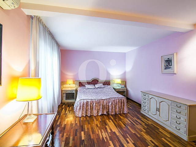 Magnífica habitación doble con cama matrimonial en lujoso ático en venta en Sant Gervasi, Barcelona