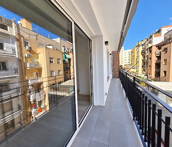 Balcón exterior — Piso en Sant Gervasi, Barcelona