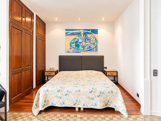 Piso histórico de 194 m² con 6 balcones en finca regia en Barcelona