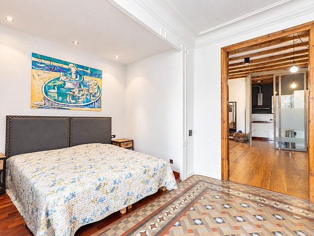 Piso histórico de 194 m² con 6 balcones en finca regia en Barcelona
