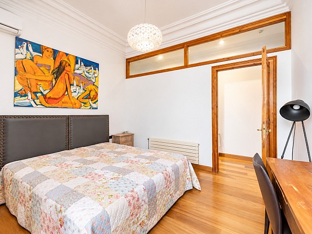 Piso histórico de 194 m² con 6 balcones en finca regia en Barcelona