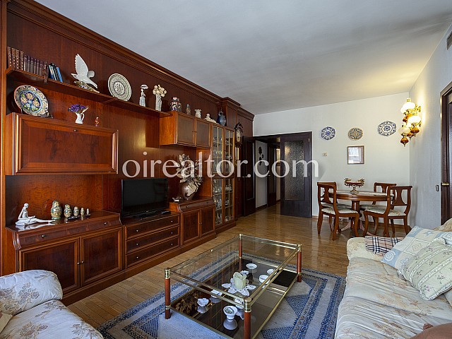 05 Salón, piso en venta en Barcelona