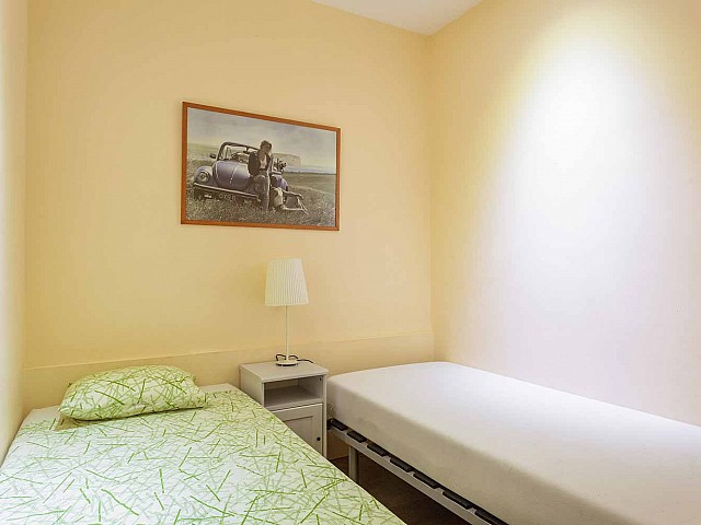 Helles Schlafzimmer in Luxus-Wohnung zum Kauf in der Straße Provença 
