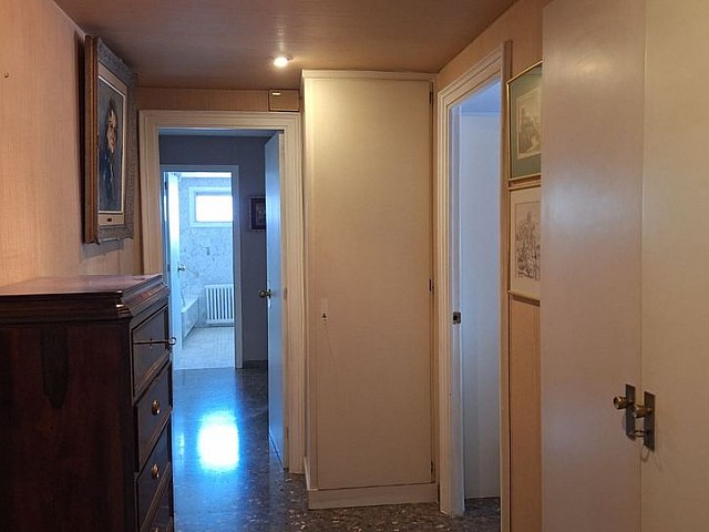 Distribuidor interior de la vivienda en piso en venta en Sant Gervasi-La Bonanova, Barcelona, REF 283219
