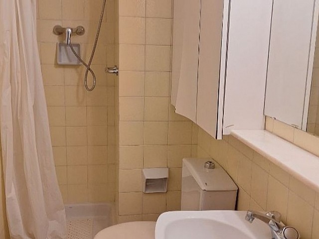 Baño con zona de ducha en piso en venta en Sant Gervasi-La Bonanova, Barcelona, REF 283219