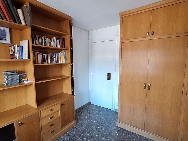 Estancia con armarios y librería en piso en venta en Sant Gervasi-La Bonanova, Barcelona, REF 283219