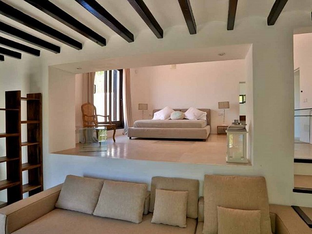 Sala de estar de preciosa villa en alquiler en Santa Getrudis, Ibiza