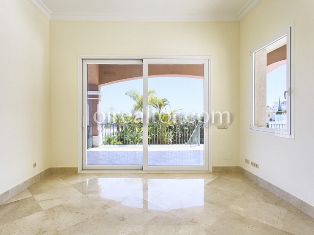 Casa en venta en Los Arqueros, Marbella