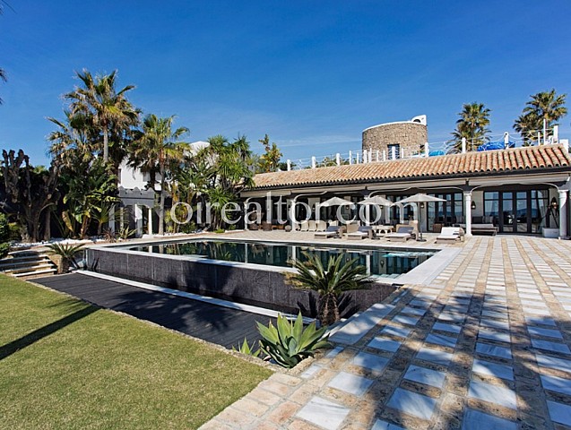 Casa à venda em Los Monteros, Marbella