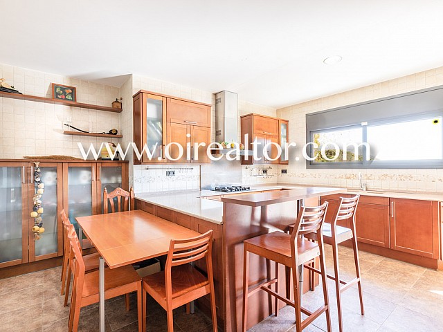 House in PREMIA DE DALT 12