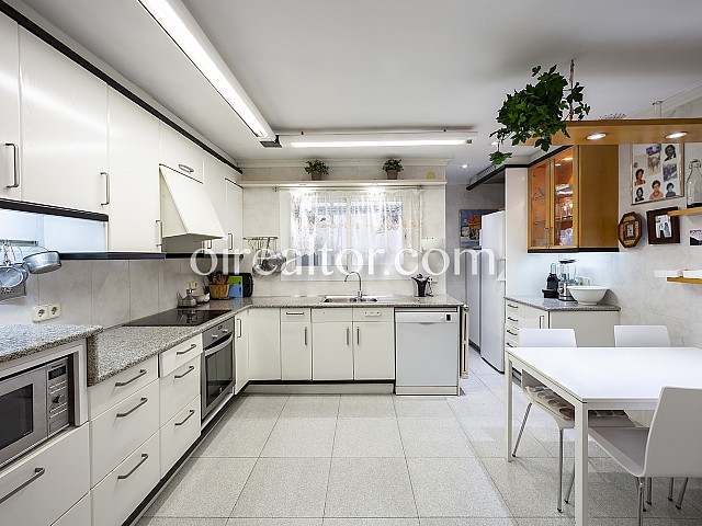12 Cocina, piso en venta en Barcelona