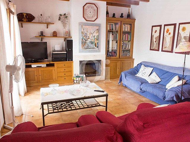 Sala de estar de preciosa casa de campo en venta en Manacor, Mallorca