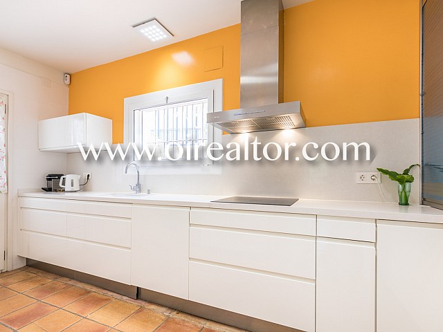 House in Alella 10