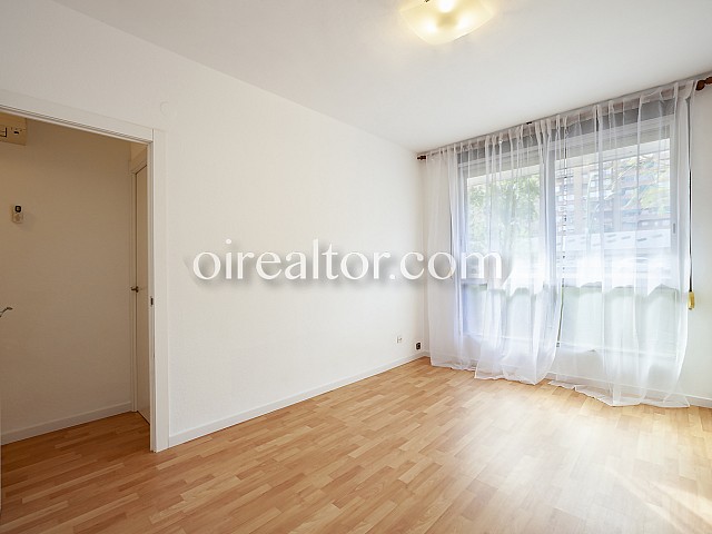 01 Salón, piso en venta en Barcelona