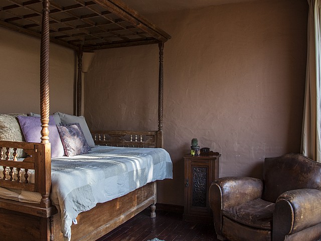 Красивая спальня виллы в аренду на Ибице