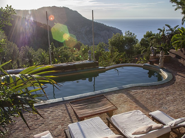 Piscina d'una villa única de luxe  en lloguer a Portixol, Eivissa