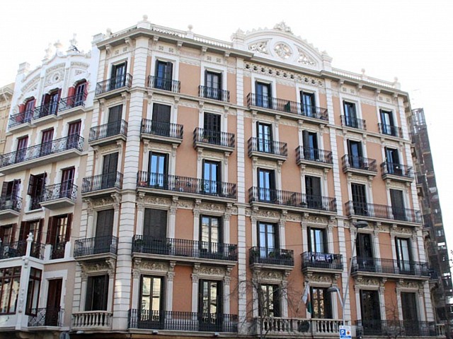 Edificio en venta en Ciutat Vella, Barcelona.