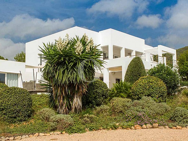 Vila amb piscina en lloguer a Cala Jundal, Eivissa