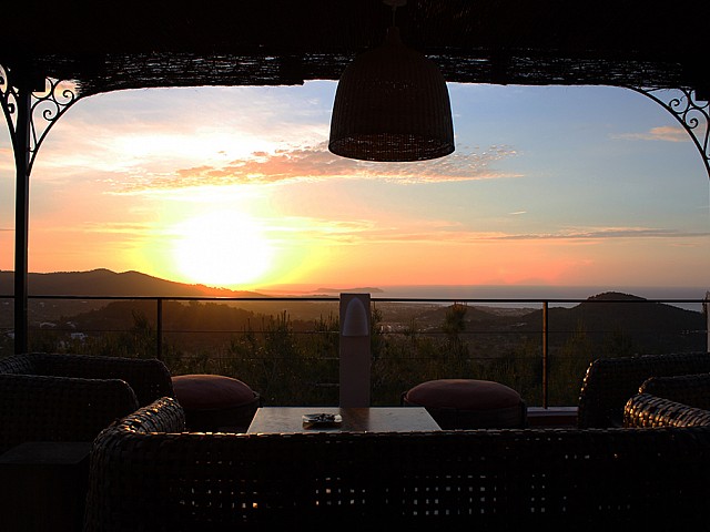 Terrasse bei Sonnen Untergang