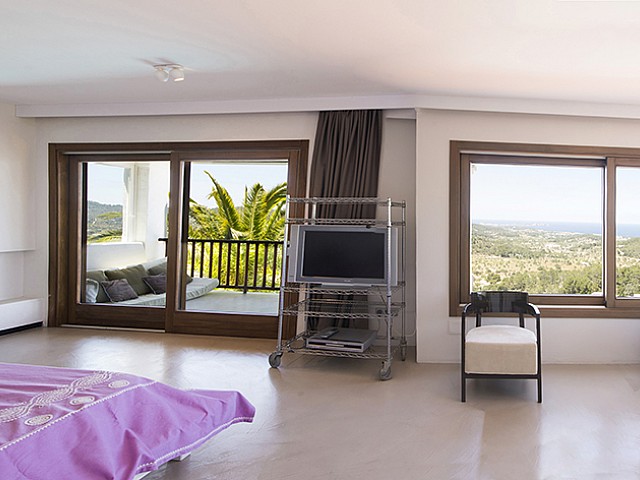 Sala de estar de preciosa villa en alquiler en San Agustin, Ibiza