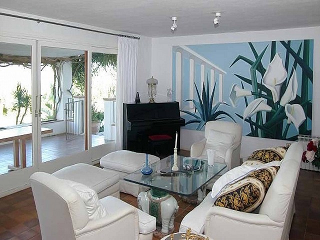 Sala de estar de impresionante finca en venta en San Agustín, Ibiza