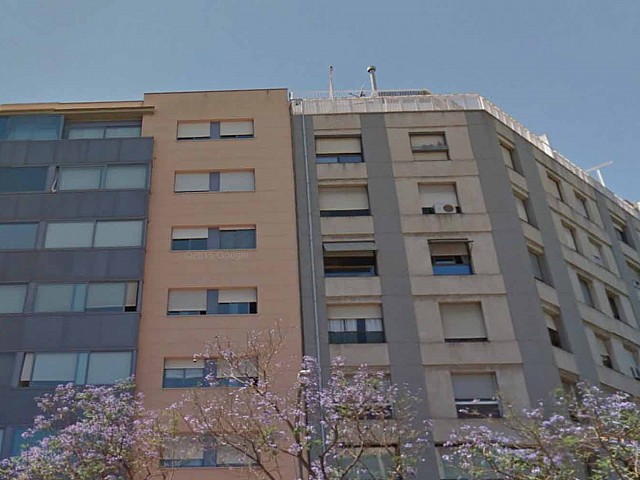 Edificio en venta en Barcelona con licencia turistica en venta junto al Arco de Triunfo, Barcelona