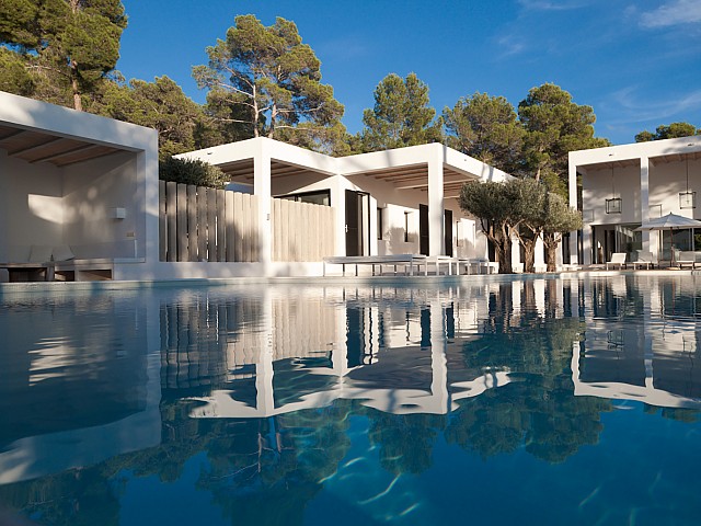 Luxusvilla mit beeindruckenden Aussichten in der Nähe von San Carlos, Ibiza, zu vermieten